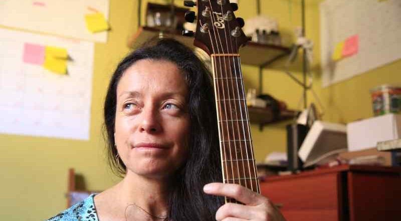 Claudia Melgarejo Brañas, cantautora: “Hacer música es mi manera natural de fluir”
