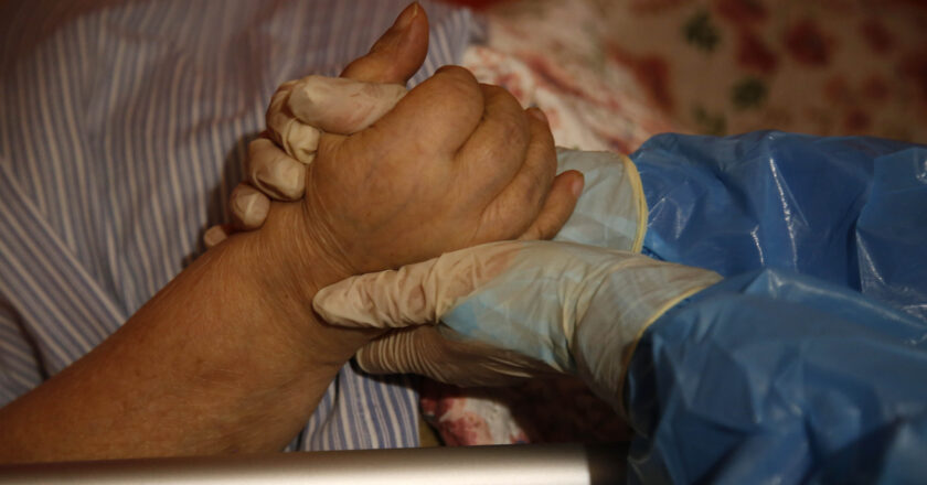 <strong>Cuidadores informales: urgencia de capacitación y contención para quienes cuidan</strong>